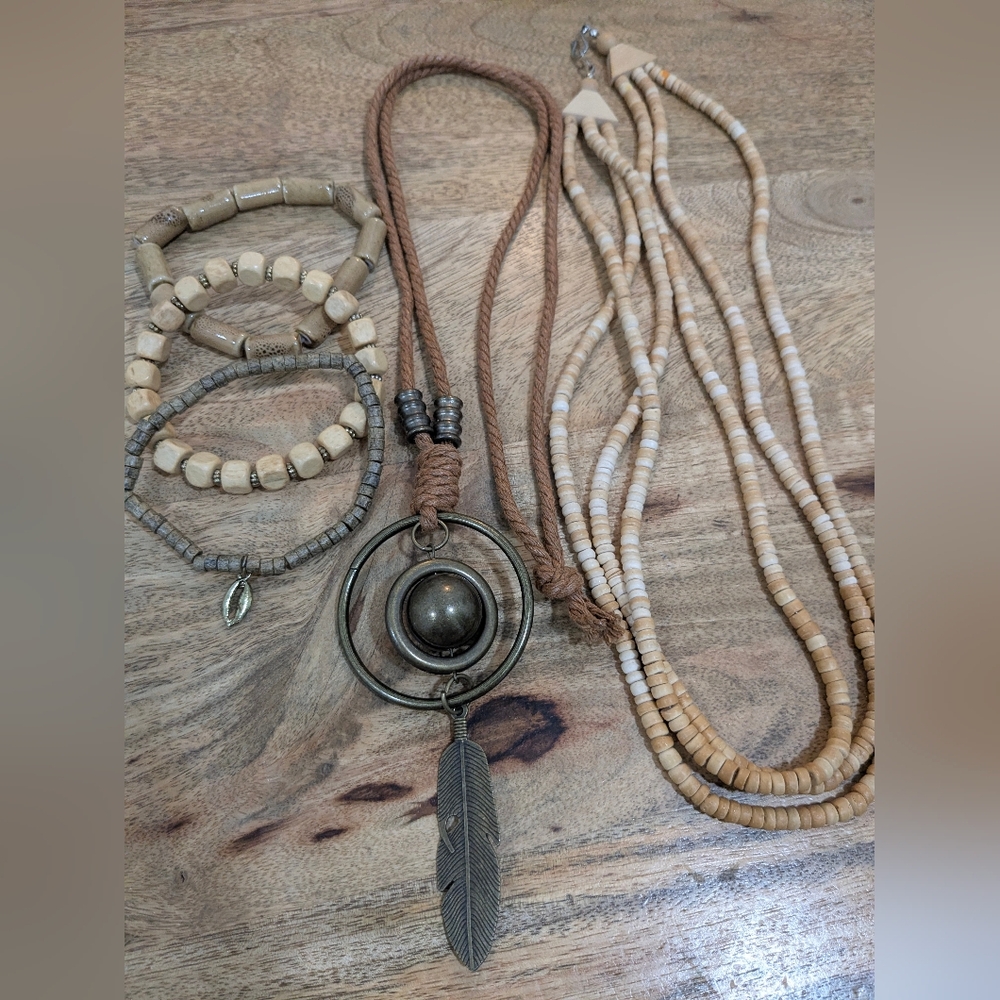 Bohemian Feather Pendant Necklace and Bracelet Set
